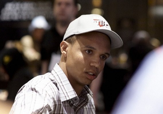 Главный турнир Aussie Millions 2011: первые 2 дня