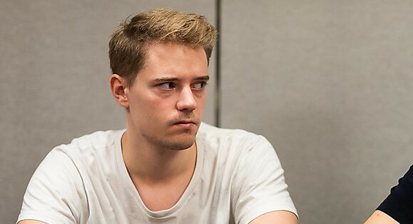 Линуса Лелигера обвиняют в использовании подсказчика: обзор новостей
