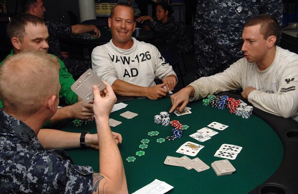 Научитесь играть как полный дилетант: вредные покерные советы