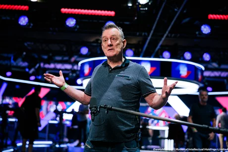 Олдскул на ЕРТ в Париже: Барни Боатман громит Алексея Понякова и PlayinWasted