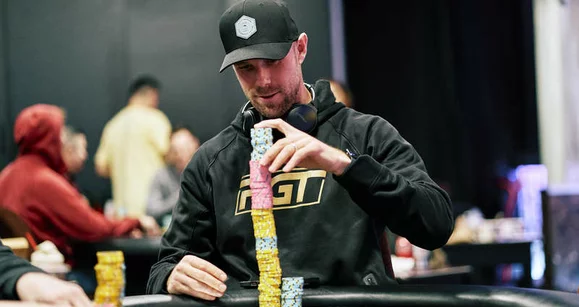 Эх, были времена! Лидер 2025 года по призовым ностальгирует по онлайну нулевых