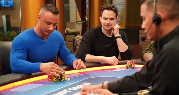 Как выиграть много денег? Играйте омаху с фишами