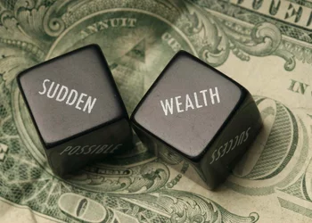 Как быстро разбогатеть: выиграть браслет WSOP или продать биткоины по $132