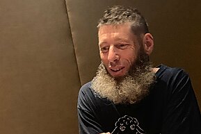 Бэкеры подали в суд на Ника Марчингтона: обзор соцсетей