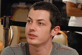 WSOP: Durrrr – чиплидер турнира #11. В игре 21 человек.